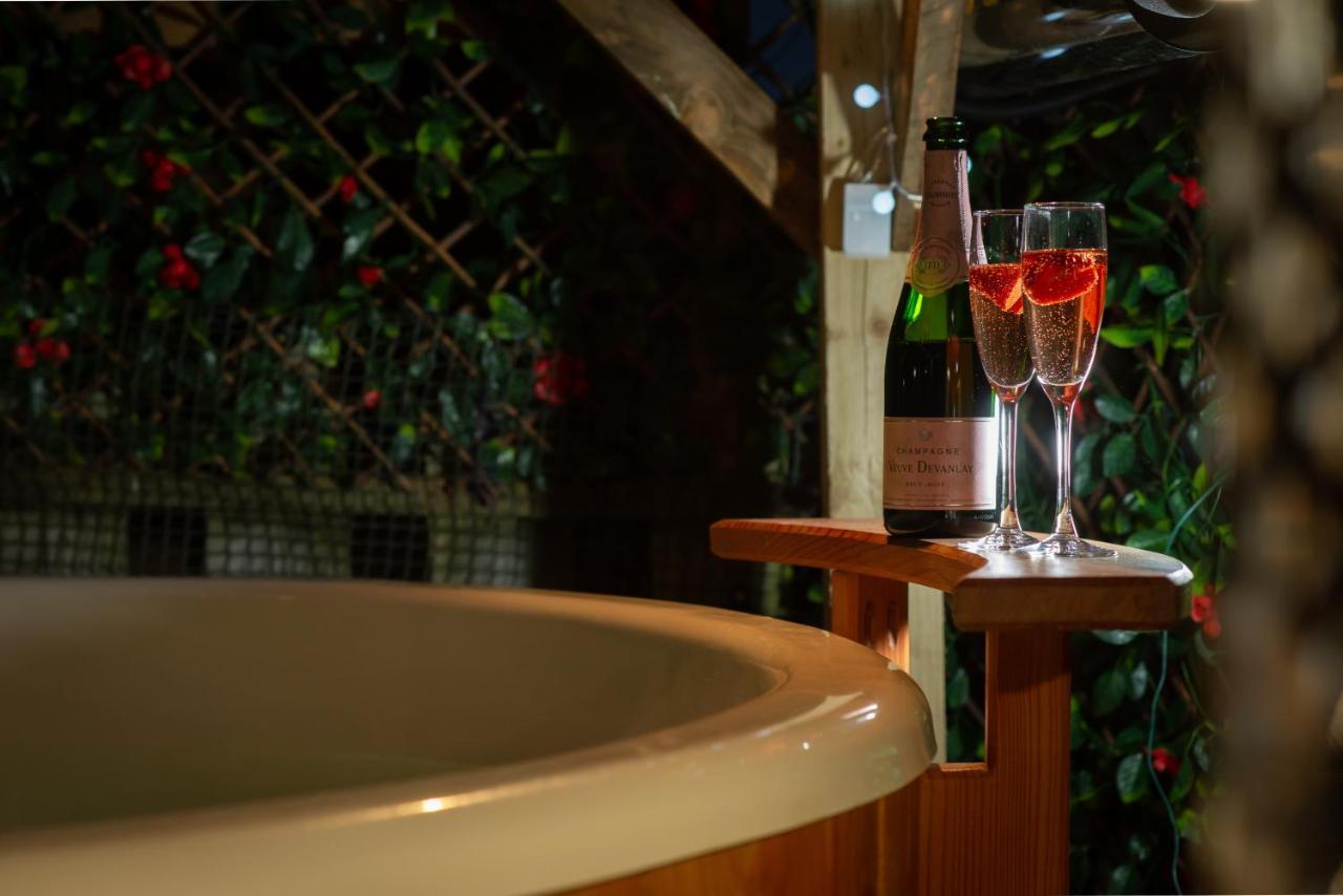 East Cottage * Wood Burning Hot Tub * Garden Σεντ Άντριους Εξωτερικό φωτογραφία