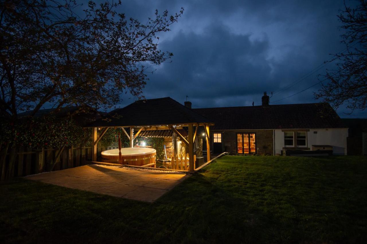 East Cottage * Wood Burning Hot Tub * Garden Σεντ Άντριους Εξωτερικό φωτογραφία